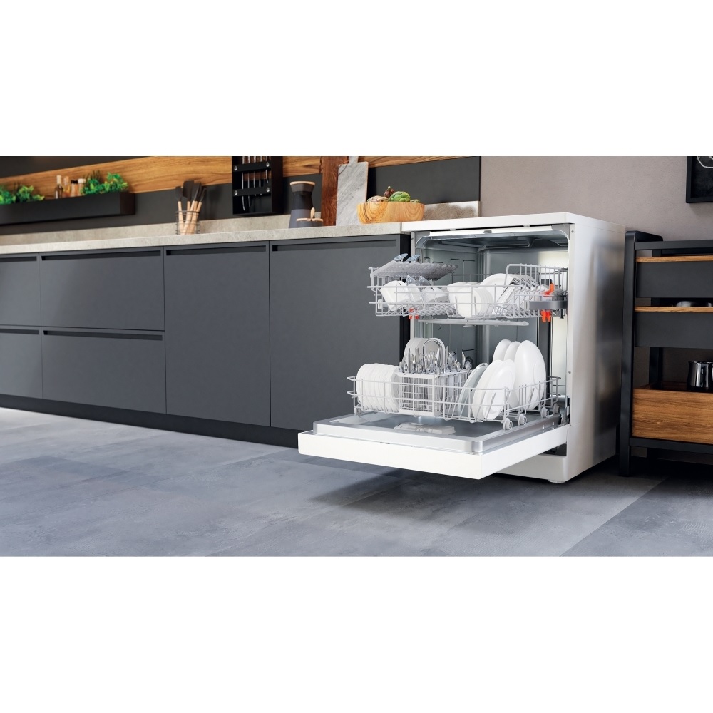 Hotpoint H2FHL626UK Dishwasher, 14 Place Settings - White - Image 4
