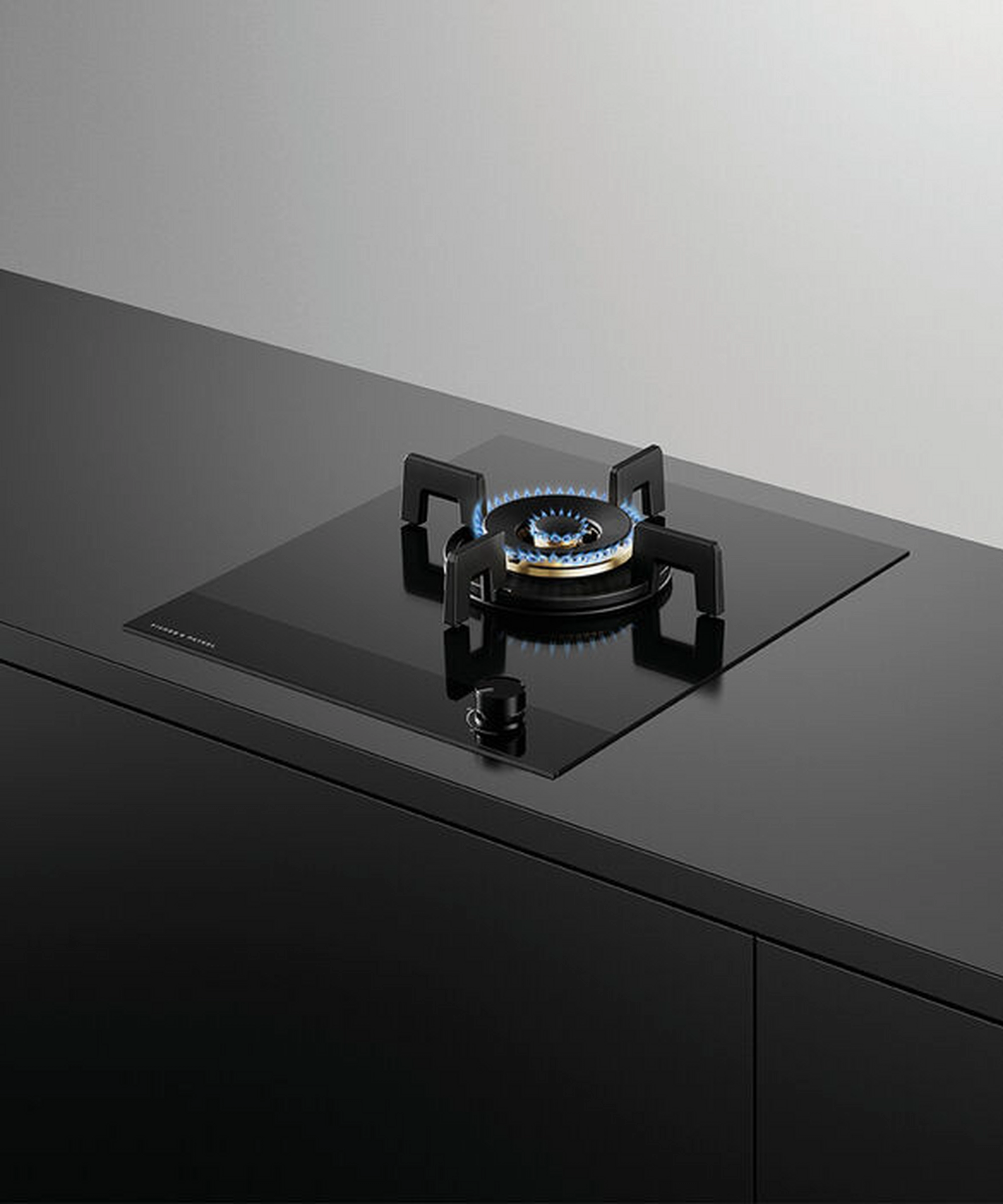 Fisher & Paykel CG451DLPGB4 1 Burner Gas on Glass Hob - Black - Image 2 Fisher & Paykel CG451DLPGB4 1 Burner Gas on Glass Hob - Black - Image 2