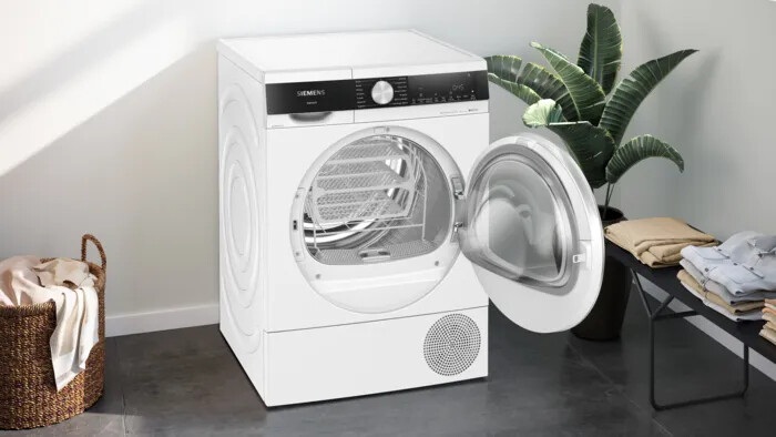 Siemens WQ45G2D2GB iQ500 9Kg Heat Pump Tumble Dryer – White - Image 2