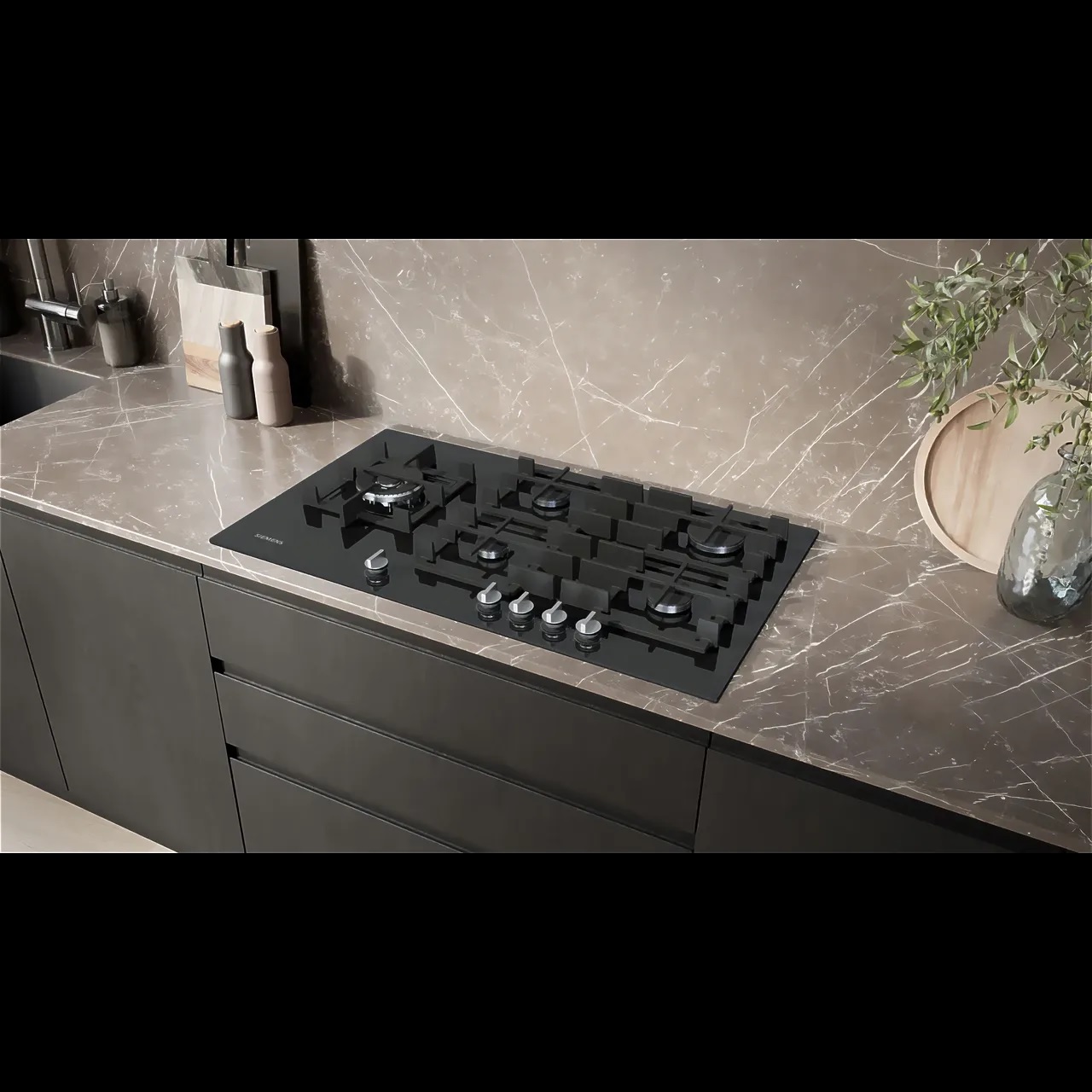 Siemens IQ-500 EP9A6MI40 92cm Gas Hob - Black - Image 2 Siemens IQ-500 EP9A6MI40 92cm Gas Hob - Black - Image 2