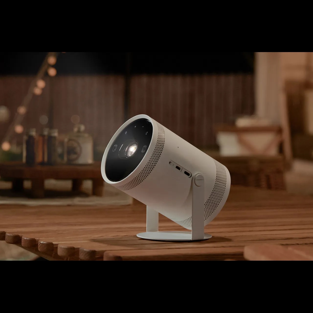 Samsung SP-LFF3HLAXXXU The Freestyle 2nd Gen 100" 1080p Smart Laser Projector - Image 4