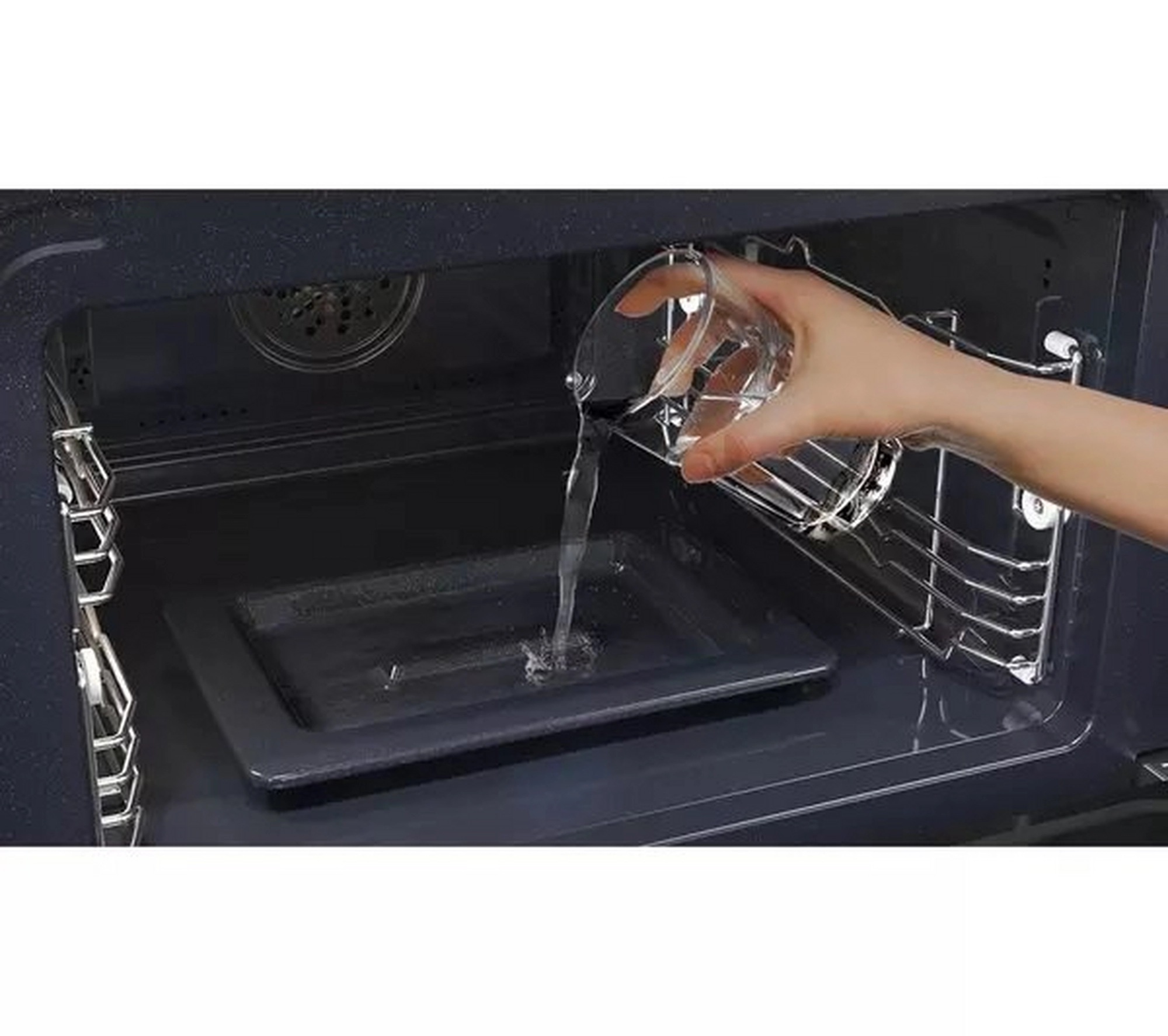 Samsung NQ5B5763DBKU4 50 Litres Microwave Combi Oven - Black Glass - Image 3