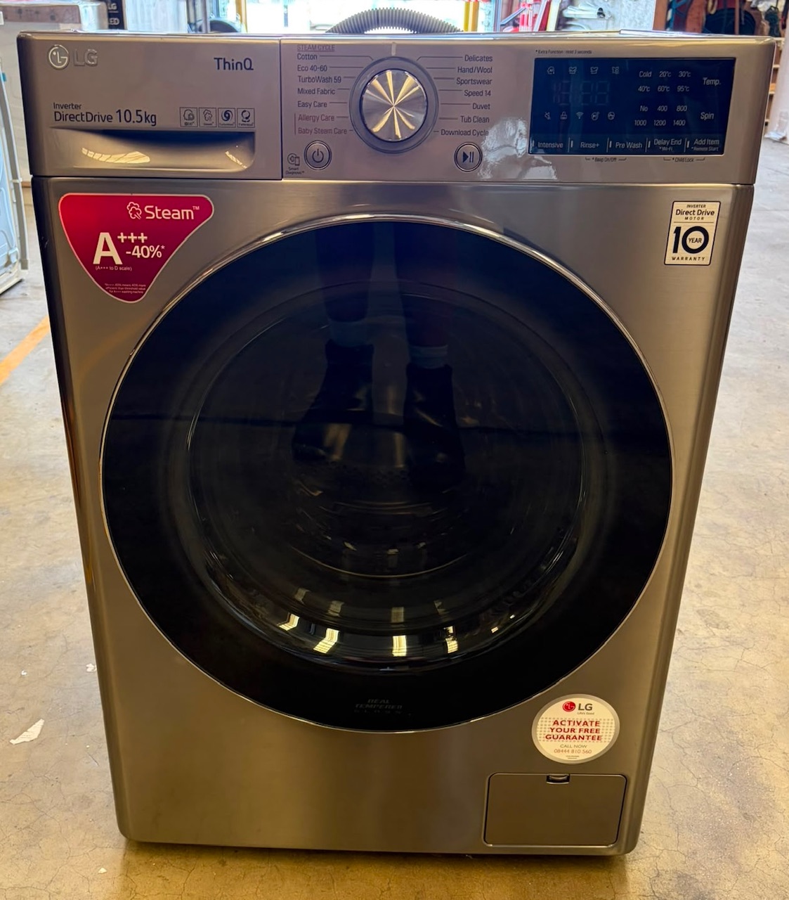 LG F4V710STSE-GR 10.5kg Washing Machine (slight damage) fully tested and cleaned - Image 7 LG F4V710STSE-GR 10.5kg Washing Machine (slight damage) fully tested and cleaned - Image 7