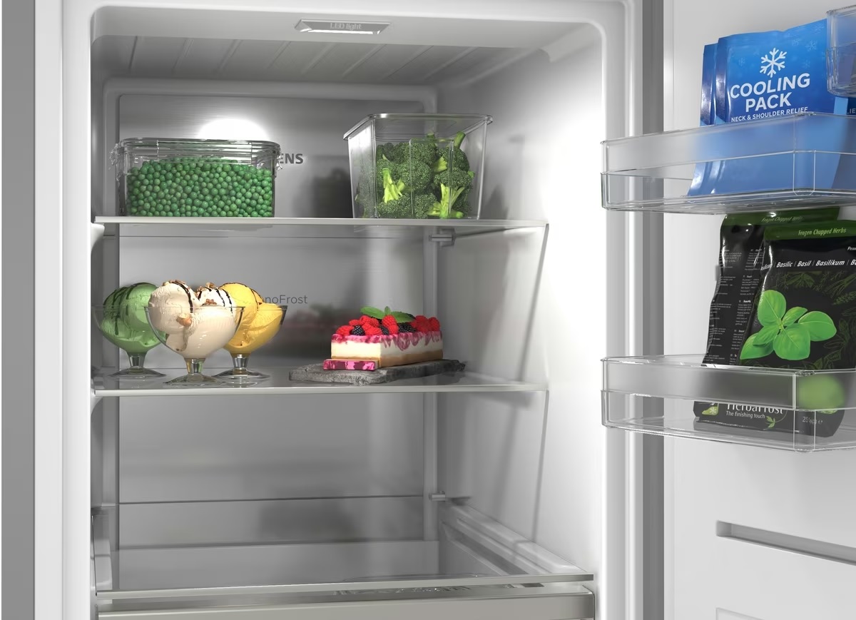 Siemens GS36NVICGG iQ300 186cm High Freezer Frost Free - Stainless Steel - Image 3 Siemens GS36NVICGG iQ300 186cm High Freezer Frost Free - Stainless Steel - Image 3