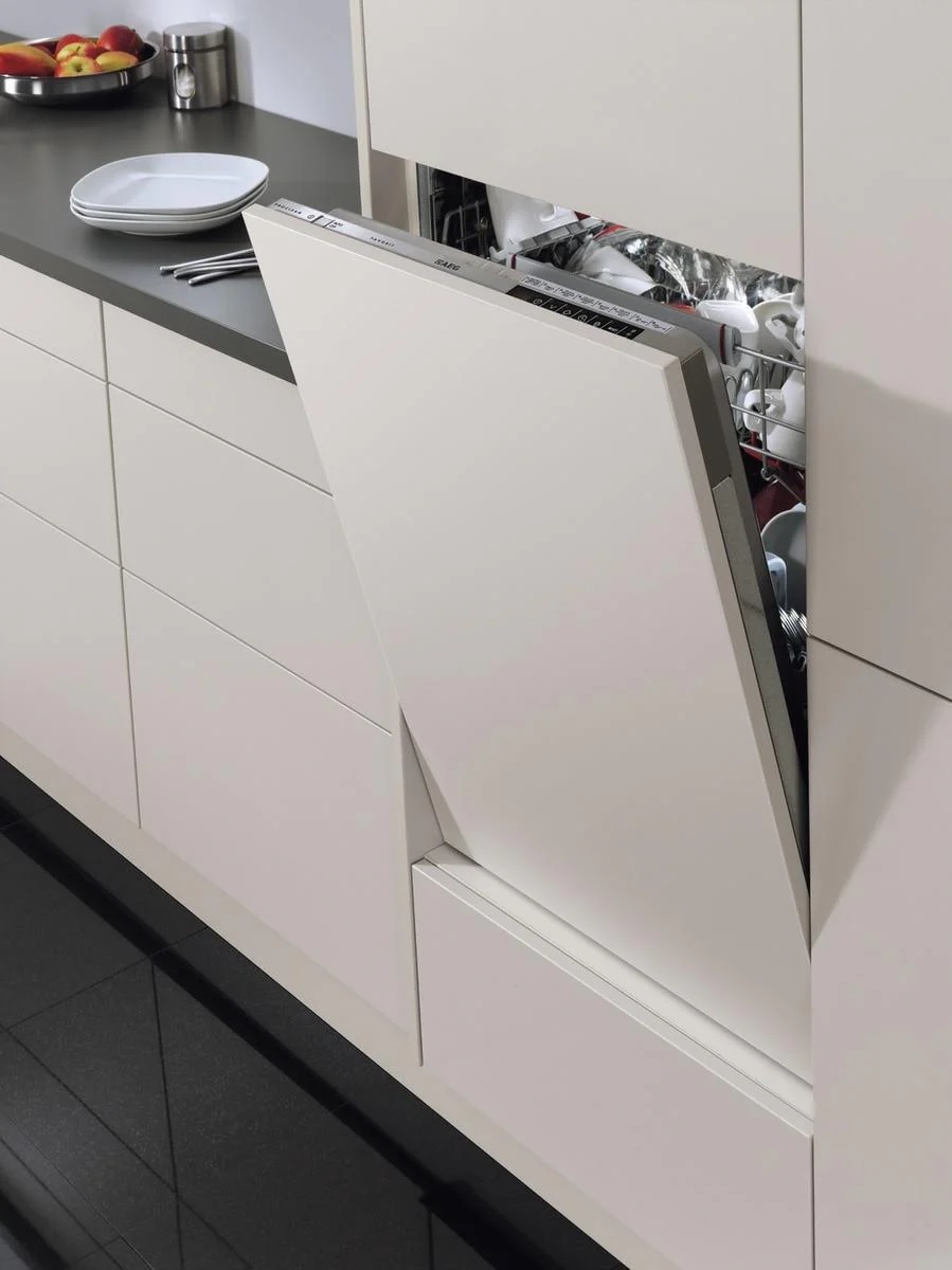 AEG FSE83837P 9000 ComfortLift 60cm Fully Integrated Dishwasher - Image 2 AEG FSE83837P 9000 ComfortLift 60cm Fully Integrated Dishwasher - Image 2