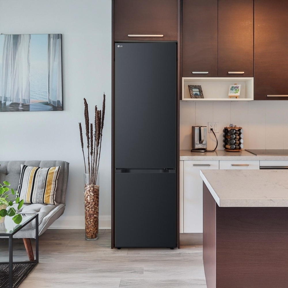 LG GBBS524CEV Total No Frost Fridge Freezer, 70/30 - Black - Image 3 LG GBBS524CEV Total No Frost Fridge Freezer, 70/30 - Black - Image 3