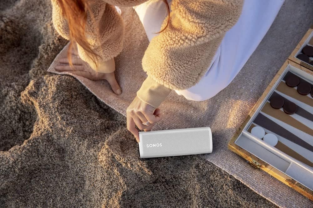 Sonos Roam SL Portable WiFi and Bluetooth Speaker in white - Image 4 Sonos Roam SL Portable WiFi and Bluetooth Speaker in white - Image 4