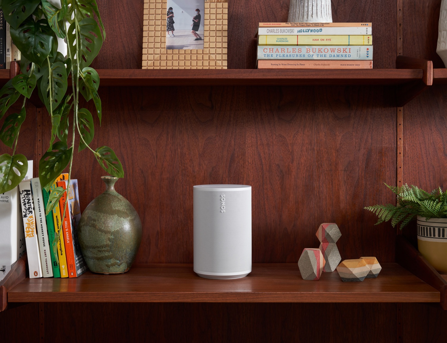 Sonos ERA100WH Wireless Multi-room Speaker with Amazon Alexa – White - Image 4 Sonos ERA100WH Wireless Multi-room Speaker with Amazon Alexa – White - Image 4