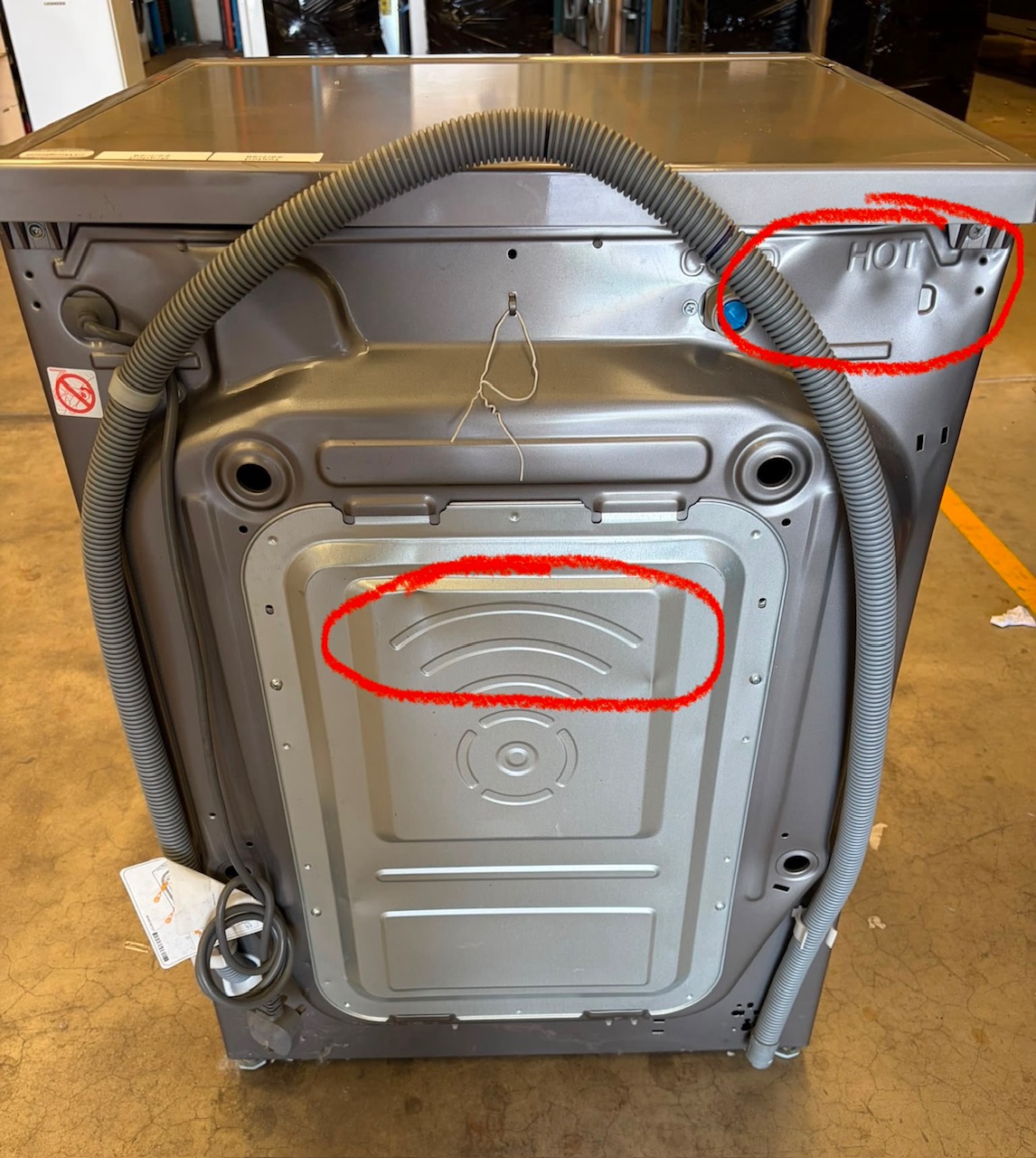 LG F4V710STSE-GR 10.5kg Washing Machine (slight damage) fully tested and cleaned - Image 8