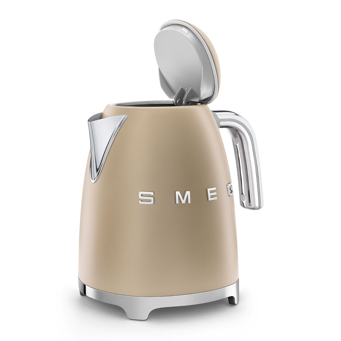 Smeg KLF03CHMUK 50's Style Electric kettle - Image 2 Smeg KLF03CHMUK 50's Style Electric kettle - Image 2