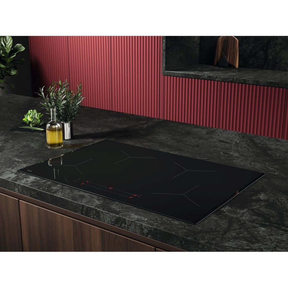 AEG SO84IA00FB 78cm Induction Hob - Black - Image 3