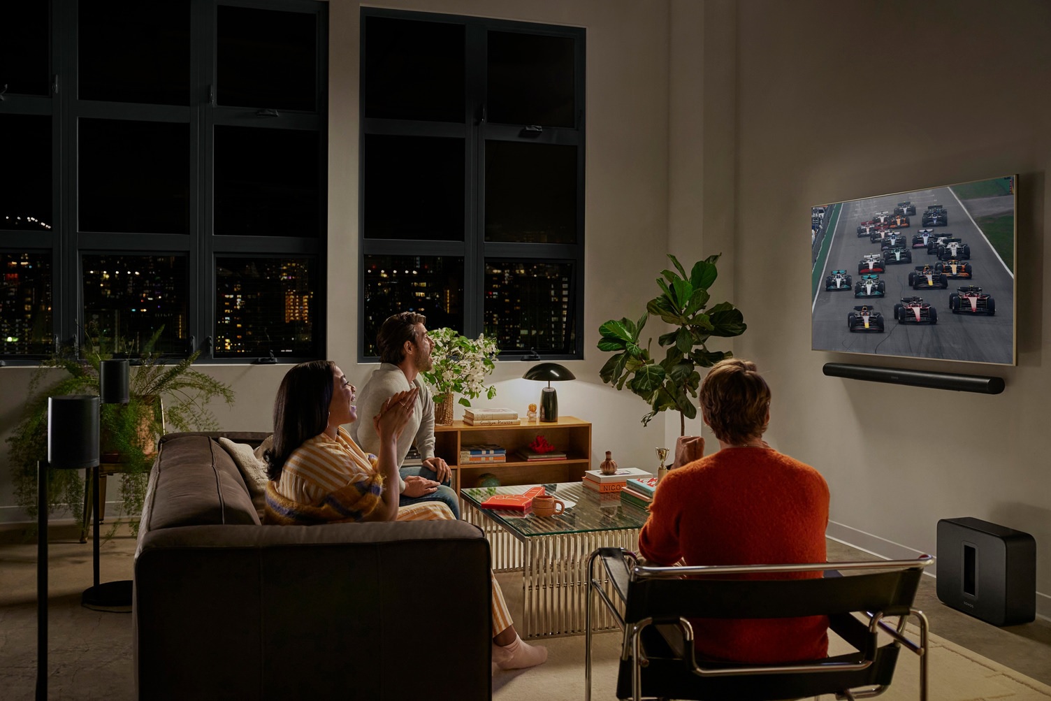 Sonos Sub Gen 4 Wireless Multiroom Active Subwoofer in gloss black - Image 4