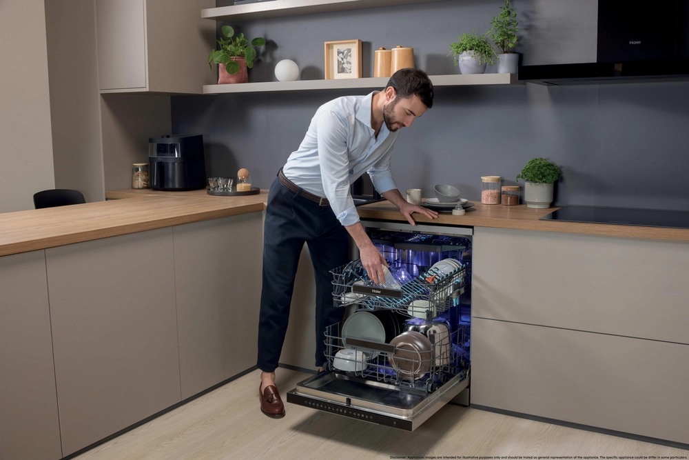 Haier XF6B2M3BX-80 Dishwasher, 16 Place Settings – Silver - Image 5 Haier XF6B2M3BX-80 Dishwasher, 16 Place Settings – Silver - Image 5