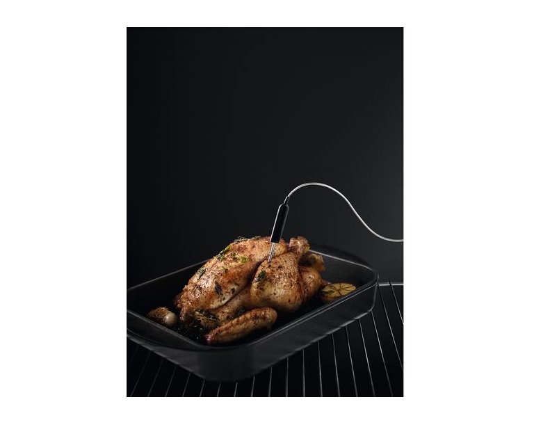 AEG KPE742220M 43 Litre Built-in Electric Oven in stainless steel - Image 3 AEG KPE742220M 43 Litre Built-in Electric Oven in stainless steel - Image 3