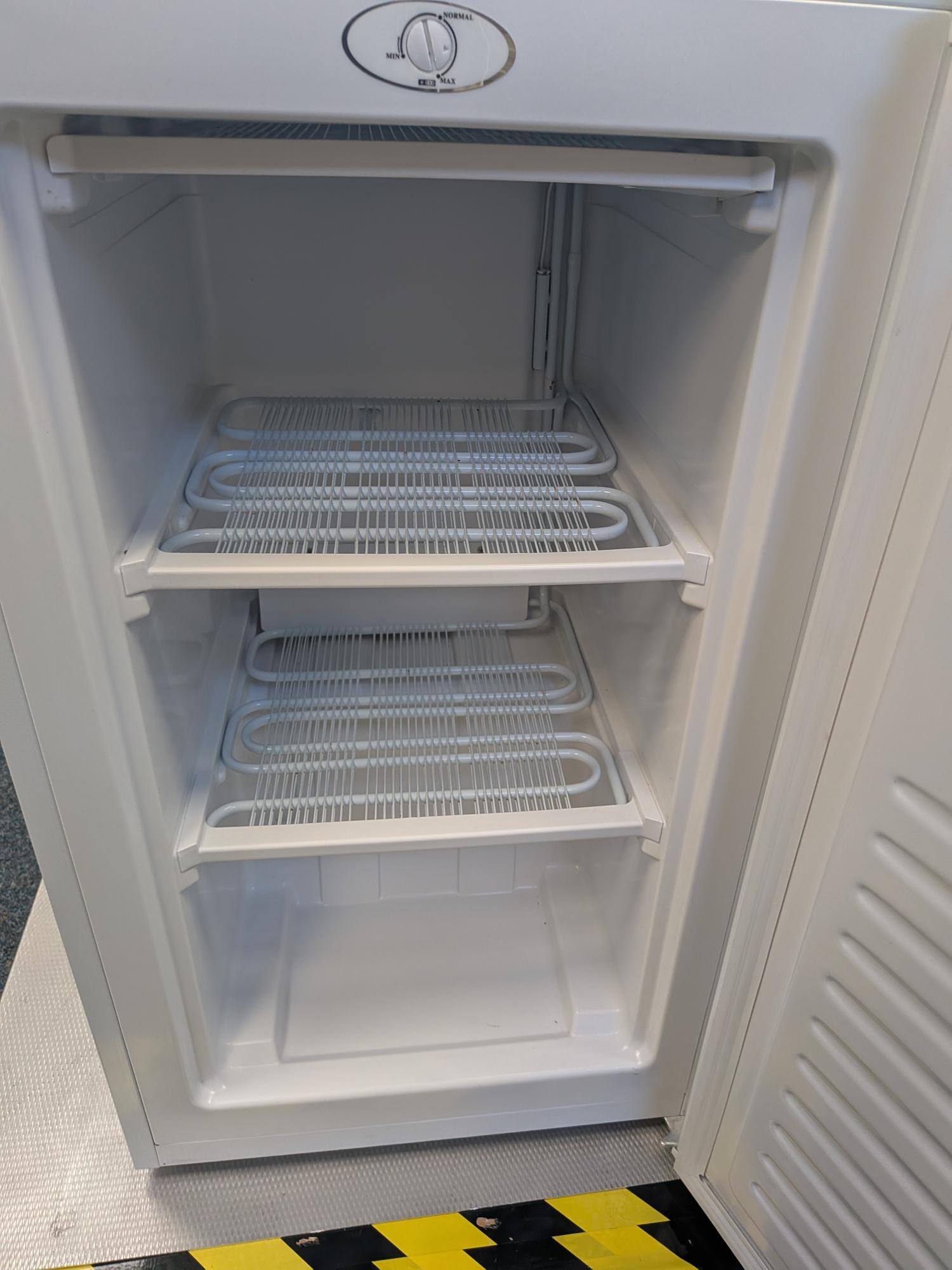 Haden HZ65W1 Missing Draws, Dent in front, Never used - Image 2 Haden HZ65W1 Missing Draws, Dent in front, Never used - Image 2