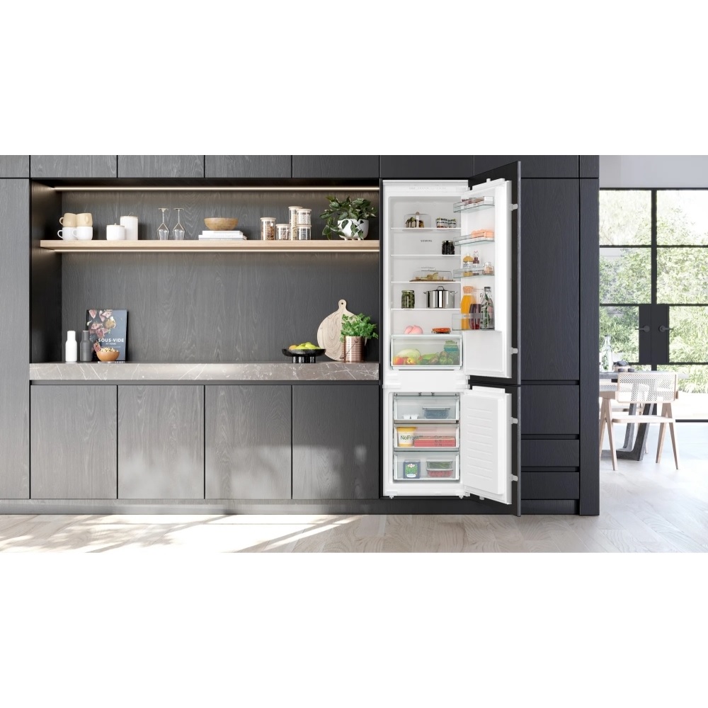 Siemens KI96NNSE0 iQ100 No Frost Integrated Fridge Freezer, 70/30 - Image 2 Siemens KI96NNSE0 iQ100 No Frost Integrated Fridge Freezer, 70/30 - Image 2
