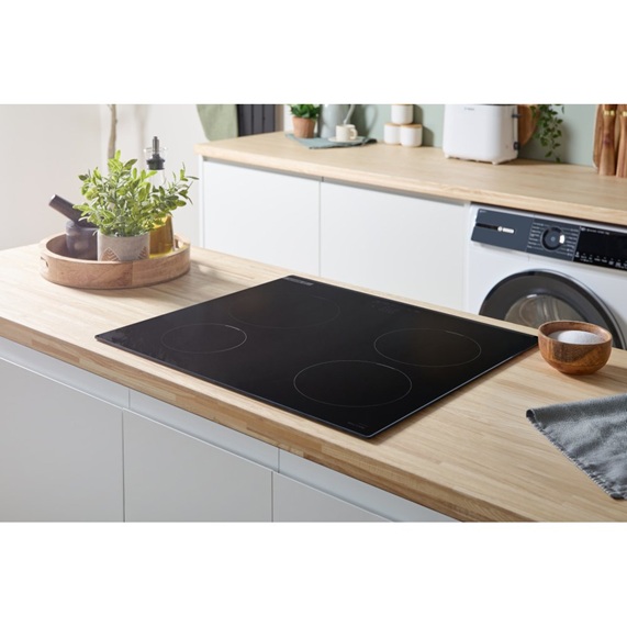 Bosch PIE631BB5E 59.2cm Induction Hob in Black - Image 2