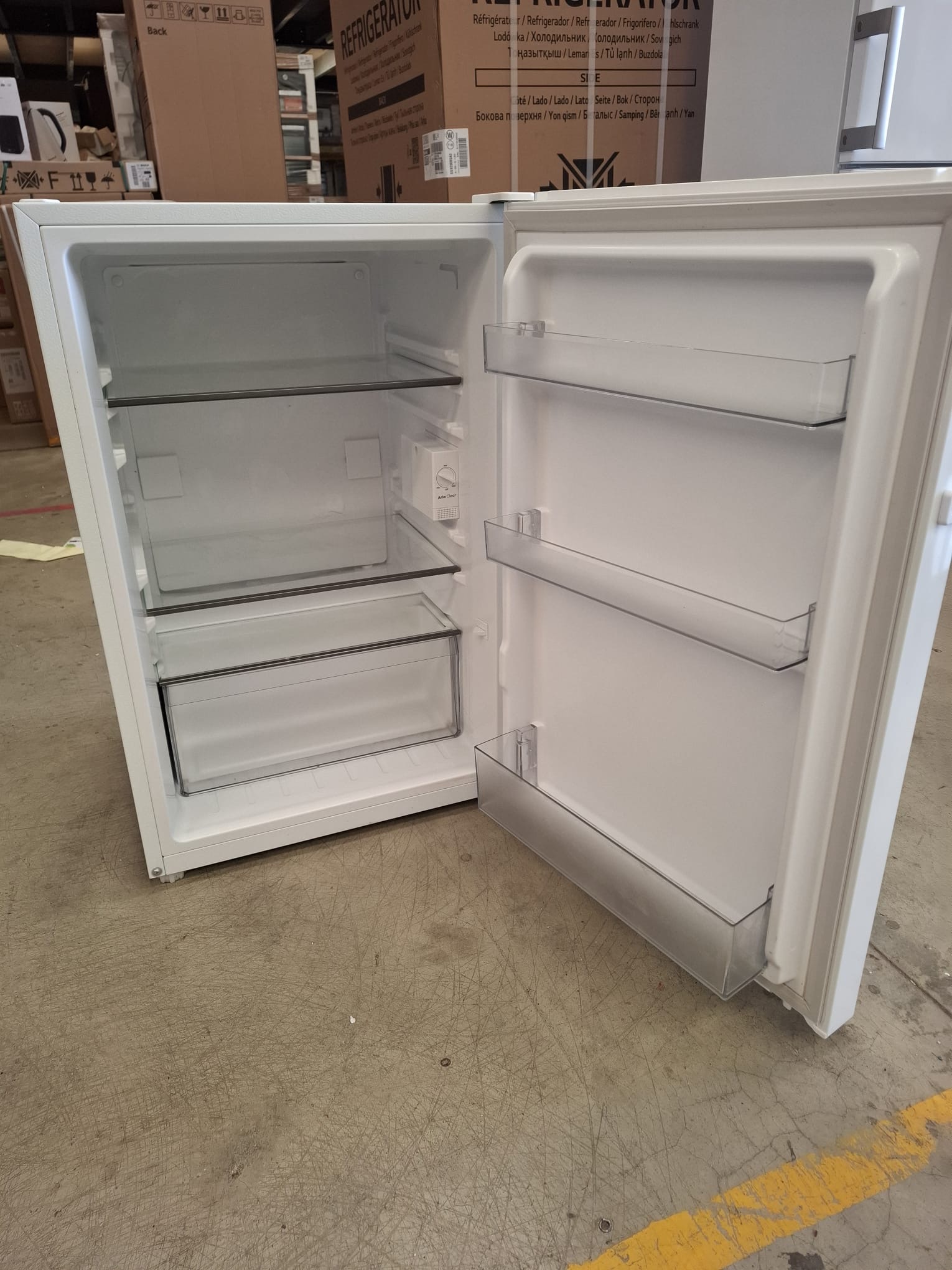 Hoover HONLQ2S58EWHK-GRADED* Under Counter Larder Fridge – White - Image 2 Hoover HONLQ2S58EWHK-GRADED* Under Counter Larder Fridge – White - Image 2
