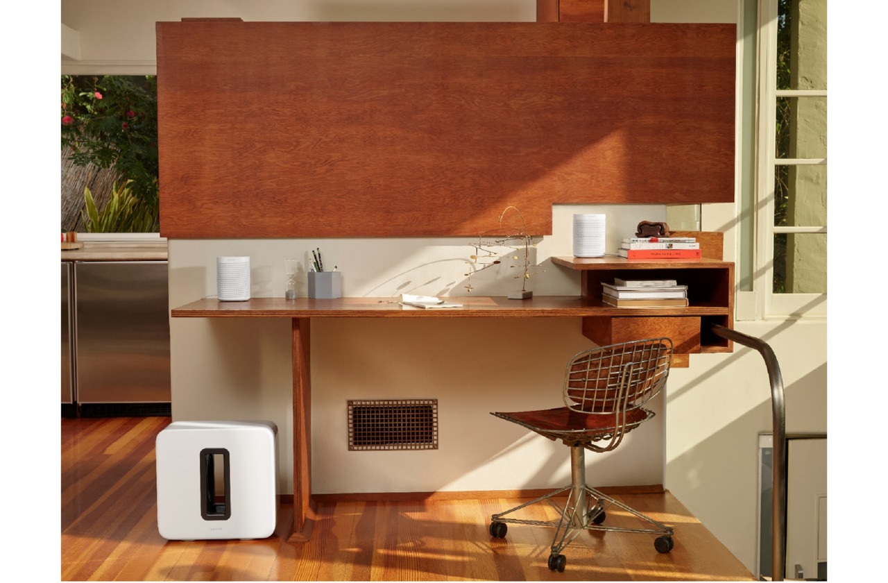 Sonos Sub Gen 3 Wireless Multiroom Active Subwoofer in gloss white - Image 6 Sonos Sub Gen 3 Wireless Multiroom Active Subwoofer in gloss white - Image 6