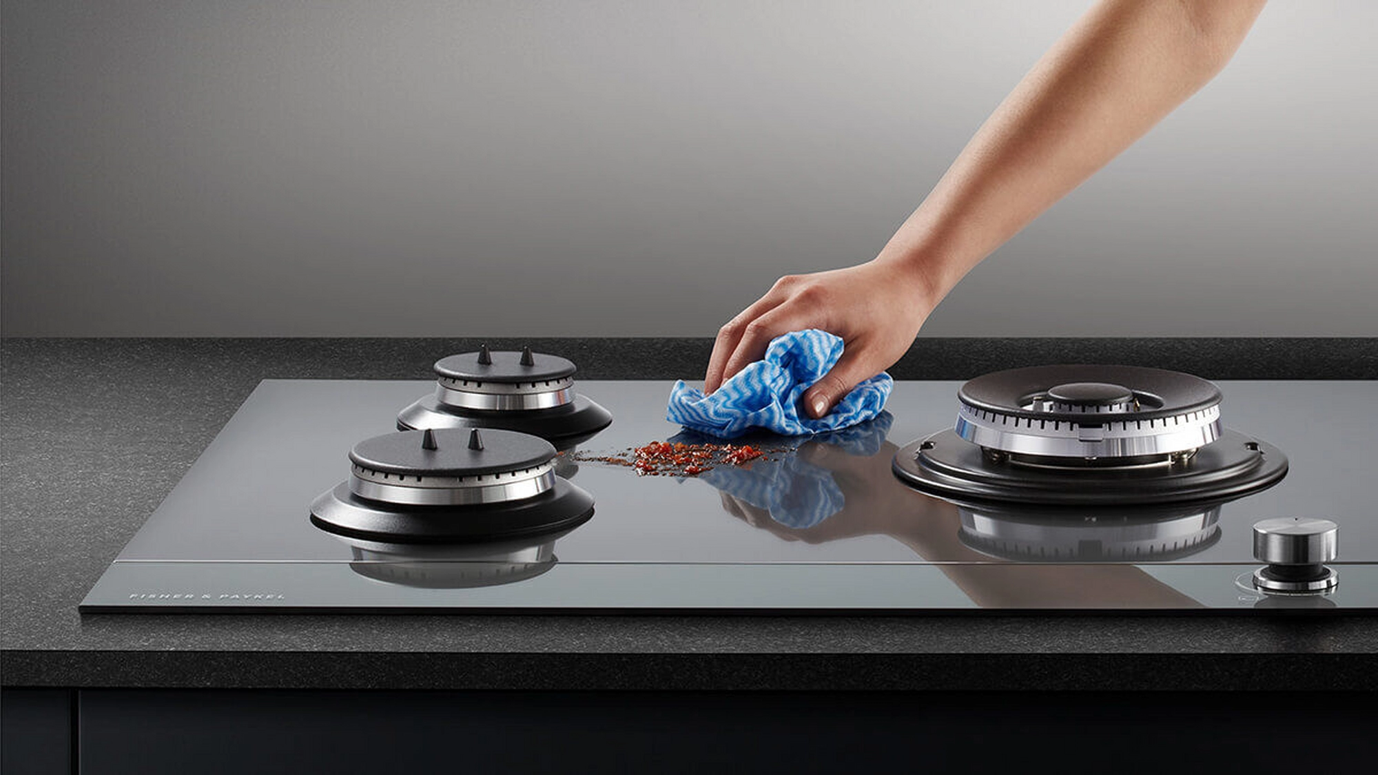 Fisher & Paykel CG603DLPGB4 60cm 3 Burner Gas Hob - Black Glass - Image 2 Fisher & Paykel CG603DLPGB4 60cm 3 Burner Gas Hob - Black Glass - Image 2