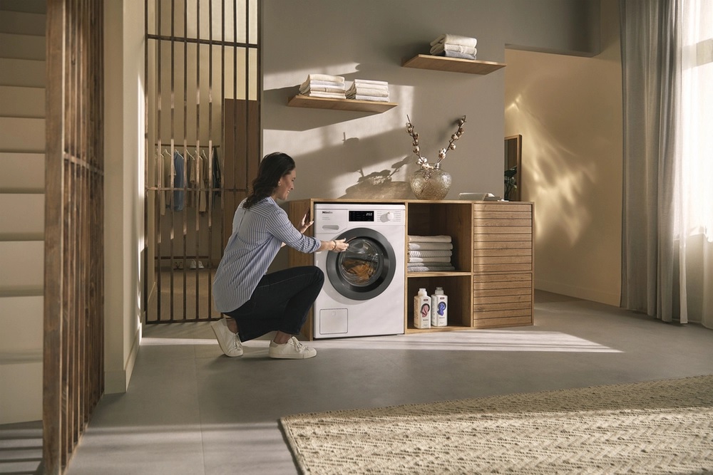 Miele WEB365WCS 8kg 1400 Spin Washing Machine - Lotus White - Image 3