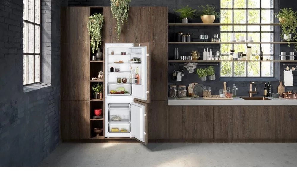 Neff KI5862SE0G 64cm 60/40 Integrated Low Frost Fridge Freezer - Image 2 Neff KI5862SE0G 64cm 60/40 Integrated Low Frost Fridge Freezer - Image 2
